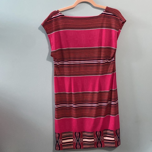 SHIFT DRESS by LAUNDRY Pink Geometric Print figure flattering Shelli Segal Small - Picture 3 of 3